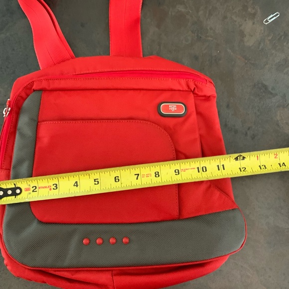 NEW Tumi Crossover Shoulder Travel Bag - Picture 9 of 11